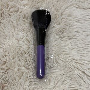MAC SELENA BRUSH